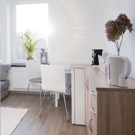 Preiswertes Modernes Gaestezimmer In Aue Bad-Schlema ภายนอก รูปภาพ